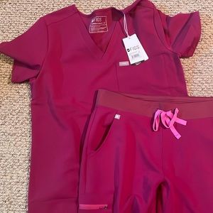 Brand new with tags figs size medium raspberry colored set.